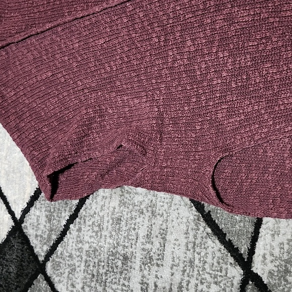 BUCKLE DAYTRIP MAROON KNIT FRINGE HEM OPEN CARDIGAN KIMONO SHAWL - Picture 3 of 11